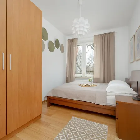 Heart Of Spacious By Renters Daire Sopot