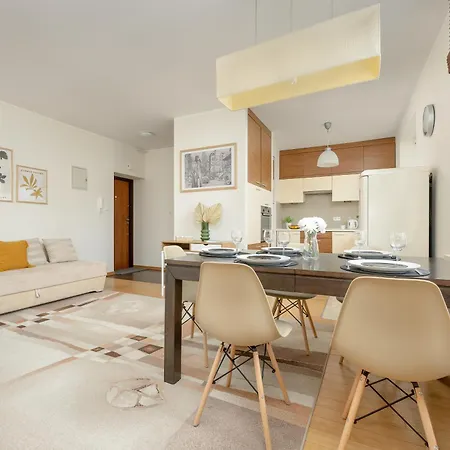 Heart Of Spacious By Renters Daire Sopot