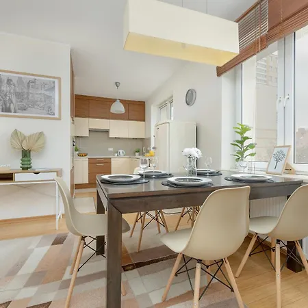 Heart Of Spacious By Renters Daire Sopot