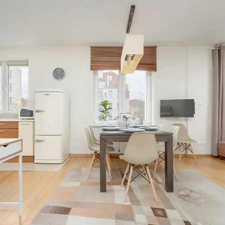 Heart Of Spacious By Renters Daire *